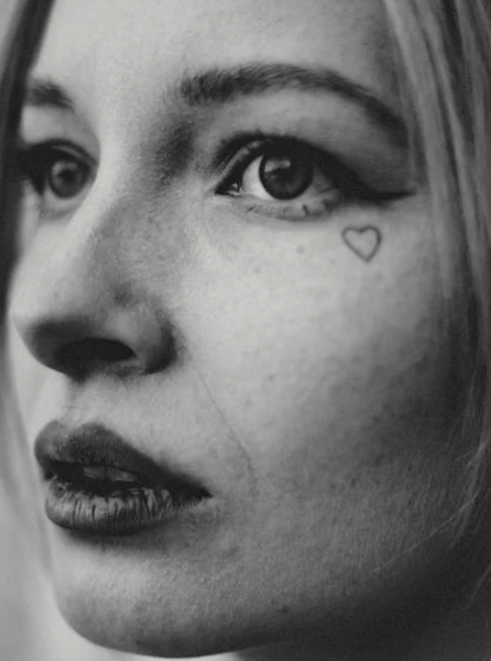 Thinking of a Face Tattoo? Here’s What You Need to Mull Over First